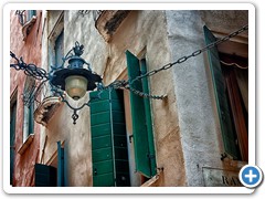 Venice-street-lamp